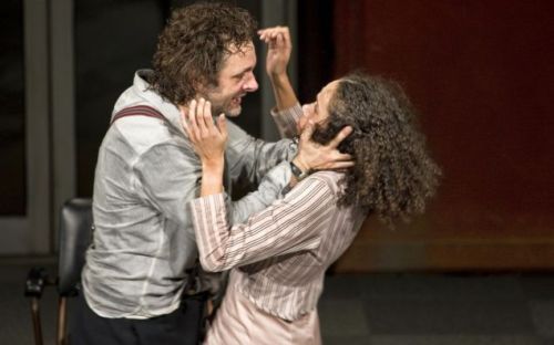 article-1320931412524-0EBC938E00000578-473195_636x397