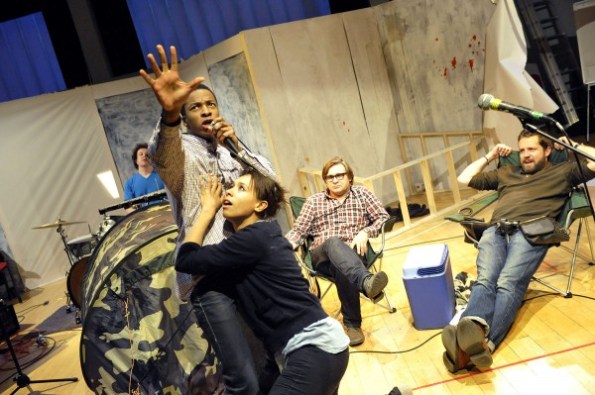 Simon-Manyonda-Rebecca-Scroggs-Jonathan-Broadbent-and-Ferdy-Roberts-A-Midsummer-Nights-Dream-Photo-by-Keith-Pattison-600x399