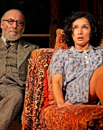 Hysteria___Antony_Sher_as_Sigmund_Freud_and_Indira_Varma_as_Jessica____ref167a____Photo_credit_Nobby_Clark
