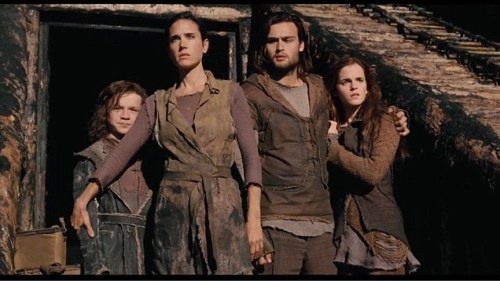 video-undefined-196A7F3B00000578-247_636x358