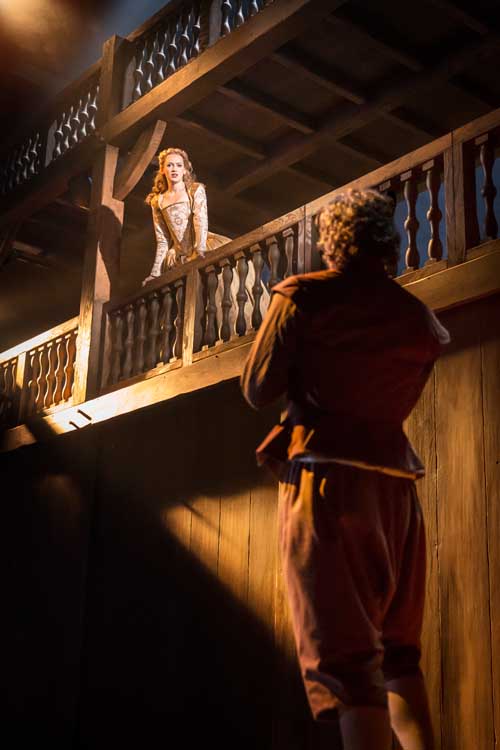 Shakespeare-In-Love-3-Lucy-Briggs-Owen-as-Viola-with-Tom-Bateman-as-Will.-Photo-by-Johan-Persson-©Disney