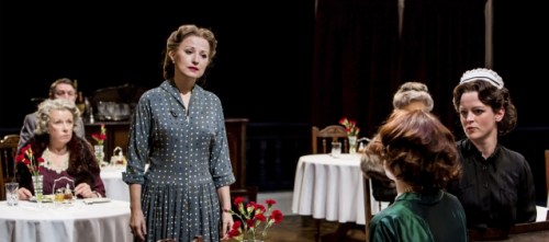 separate_Tables_photo_Richard_Davenport_0