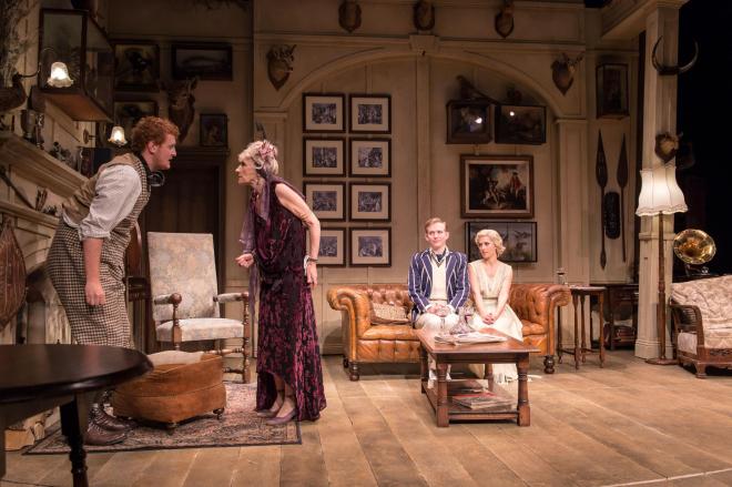 SSTC - Harry Michell (Lumpkin) Anita Dobson (Mrs Hardcastle) Jack Holden (Hastings) Charlotte Brimble (Constance) - Credit Manuel Harlan (2)