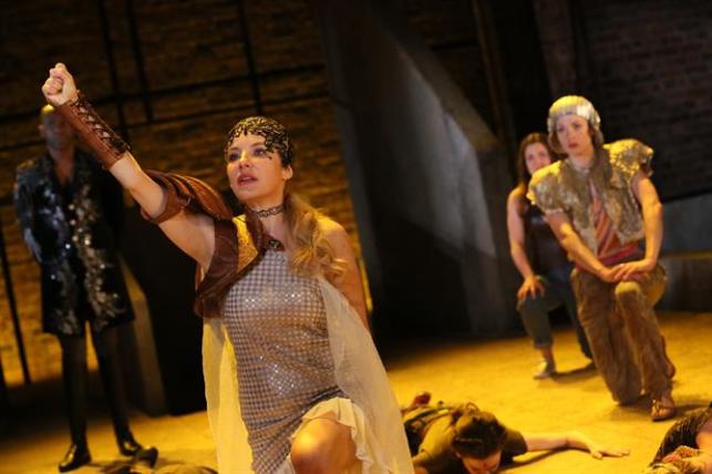 the-two-noble-kinsmen-production-photos_-2016_2016_photo-by-donald-cooper-_c_-rsc_201524-tmb-gal-670