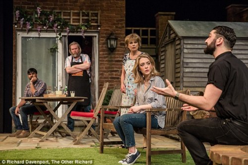 3ce6f7fe00000578-0-image-a-4_1486690567933