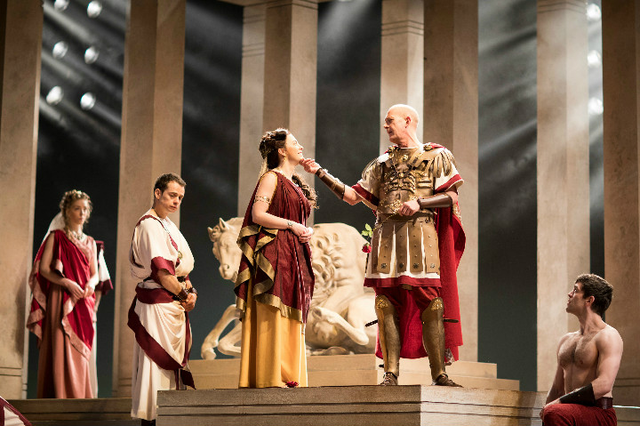 Julius-Caesar-production-images_-720-2017_2017_Photo-by-Helen-Maybanks-_c_-RSC_214161