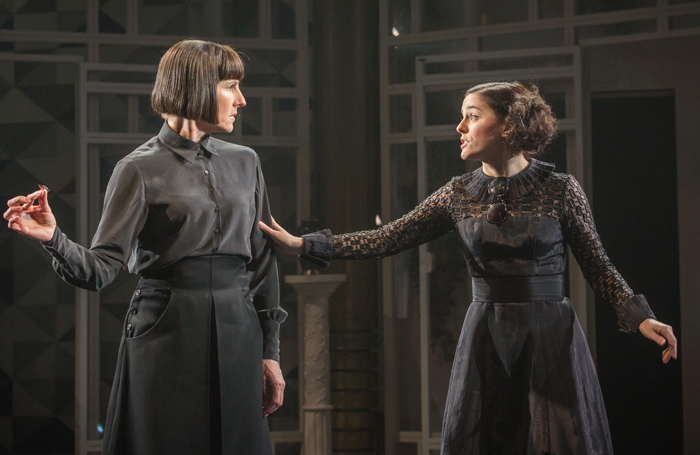 Twelfth-Night-Tamsin-Greig-as-Malvolia-Phoebe-Fox-as-Olivia-image-by-Marc-Brenner