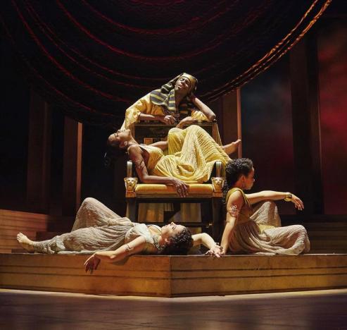 antony-and-cleopatra-production-photos_-2017_2017_photo-by-helen-maybanks-_c_-rsc_214608.tmb-img-820