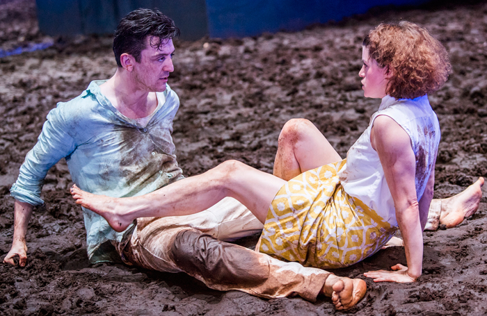 Midsummer-Nights-Dream-Young-Vic-37