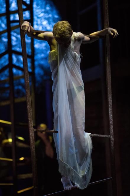 salome-production-photos_-june-2017_2017_photo-by-isaac-james-_c_-rsc_220968.tmb-img-1824