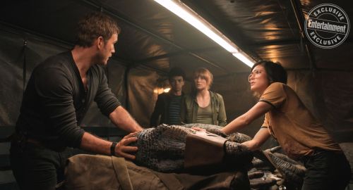 jurassic-world-fallen-kingdom-2