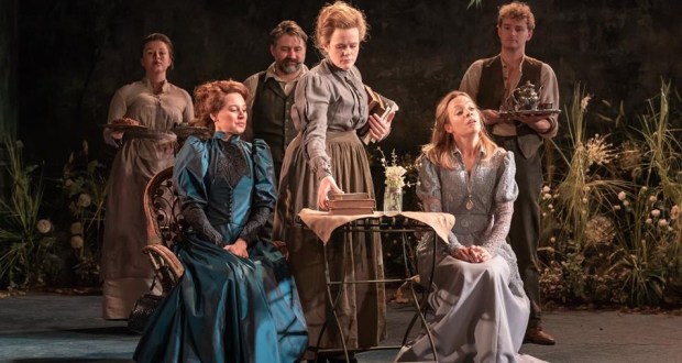 The-Importance-of-Being-Earnest-Vaudeville-Theatre-