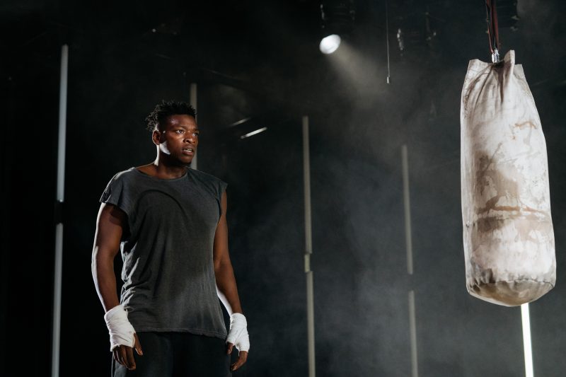 ETT-Othello-2018_Victor-Oshin-Othello_Image-Helen-Murray_4-e1537534710238