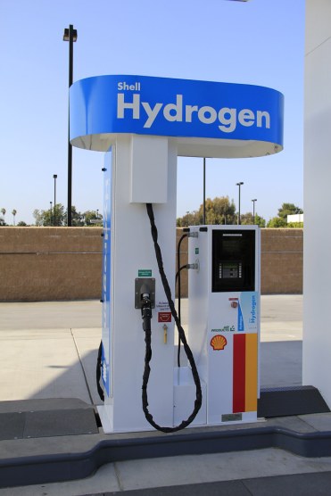 Hydrogen fueling station hydrogen pump, Shell Hydrogen