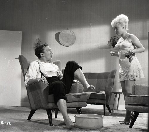 SPARROWS_CANT_SING__SP_56