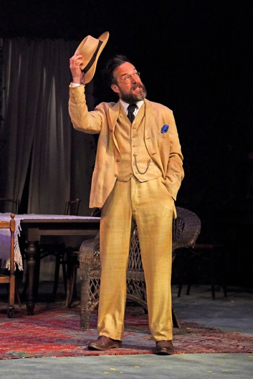 tn-500_john-light-in-uncle-vanya-at-theatre-royal-bath.-credit-nobby-clark