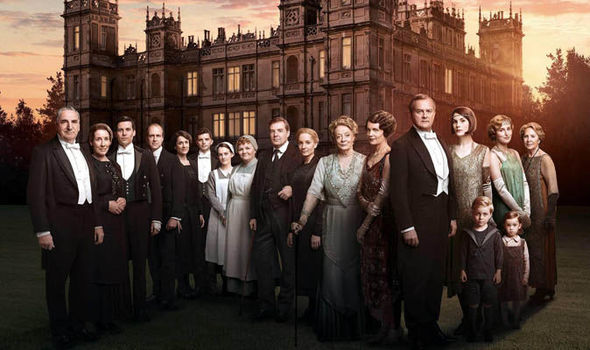 Downton-Abbey-movie-pictures-cast-reunite-start-filming-1021239