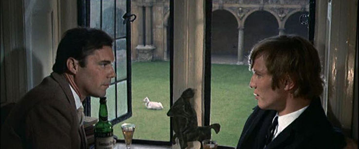 hero_EB19681105REVIEWS811050301AR